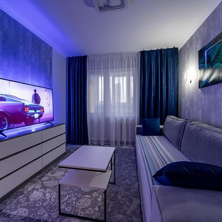 Modern 3 Bedroom Apartment Kiev Bagian luar foto