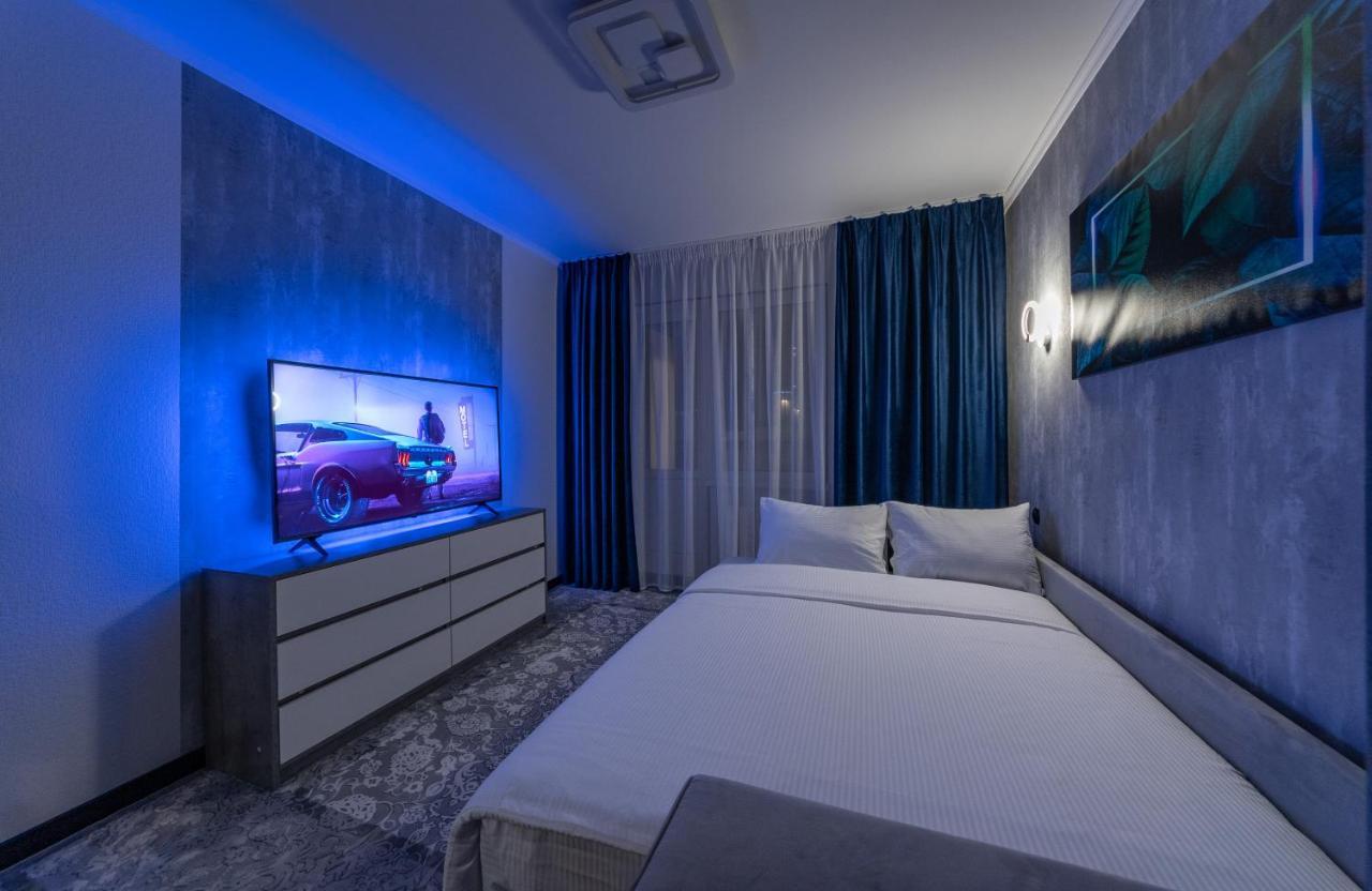 Modern 3 Bedroom Apartment Kiev Bagian luar foto