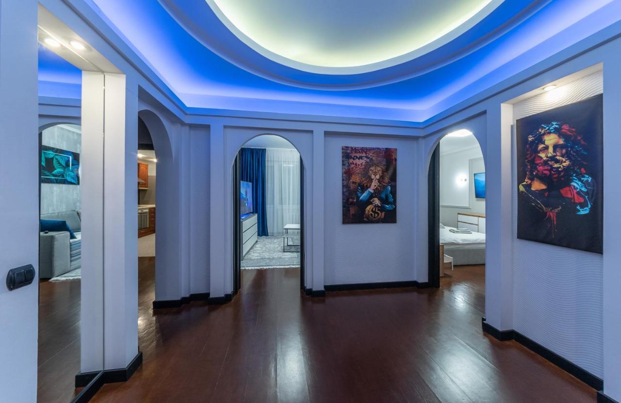 Modern 3 Bedroom Apartment Kiev Bagian luar foto